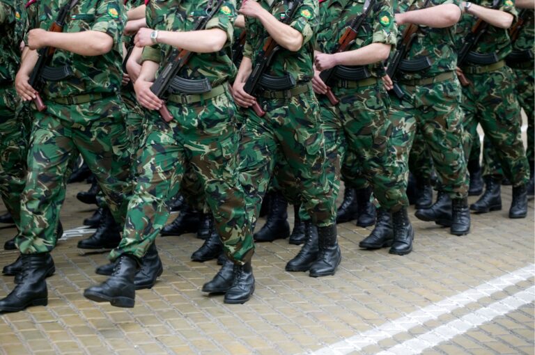 Bahaya Revisi UU TNI: Multifungsi Membuat Prajurit Jadi ‘Kurang Militer’, Publik Terancam Direpresi