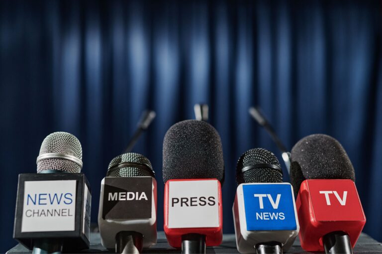 Senjakala Keberadaan RRI/TVRI